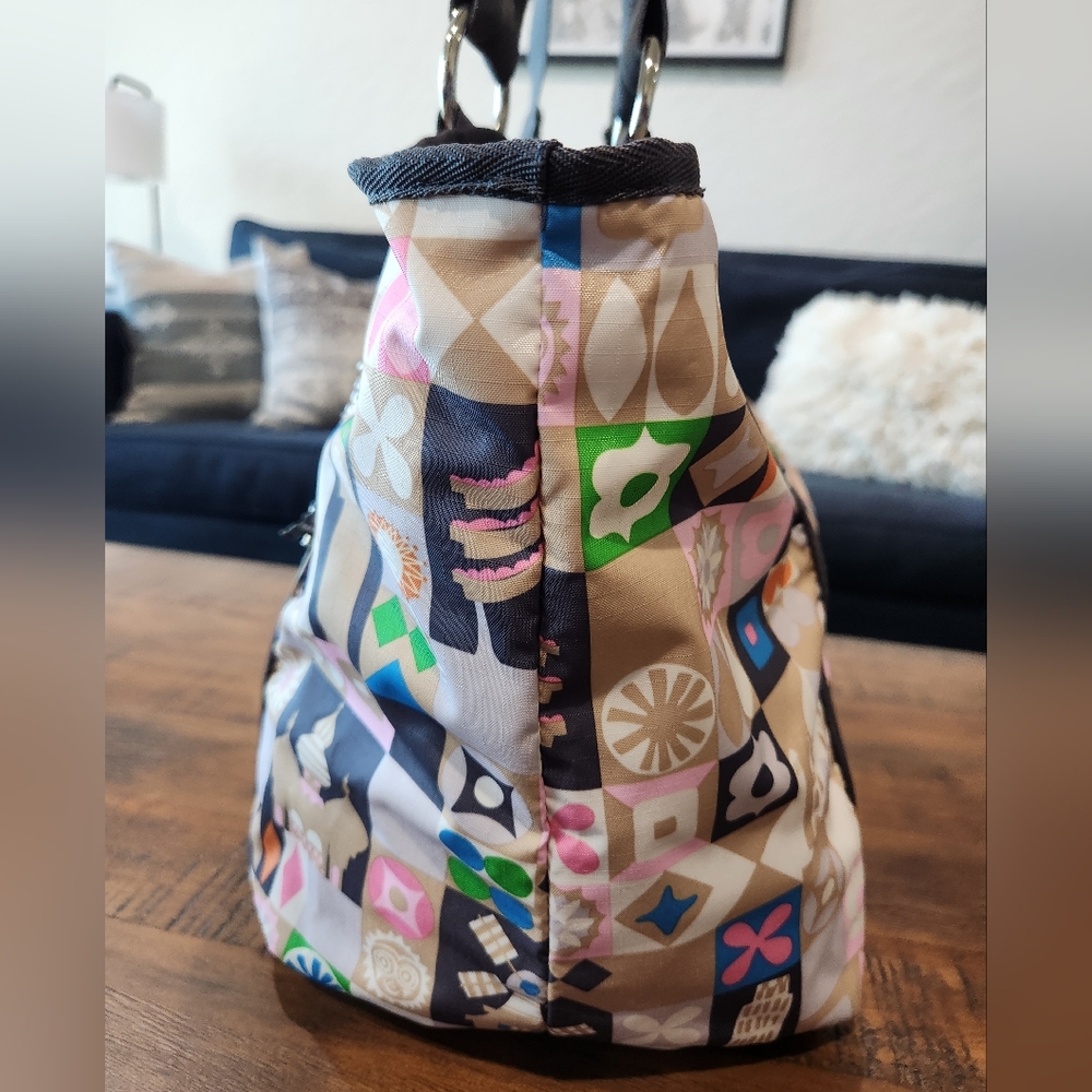 LeSportsac x Disney - Small World "Global Journey" Carryall Tote - Like New - Picture 3 of 11